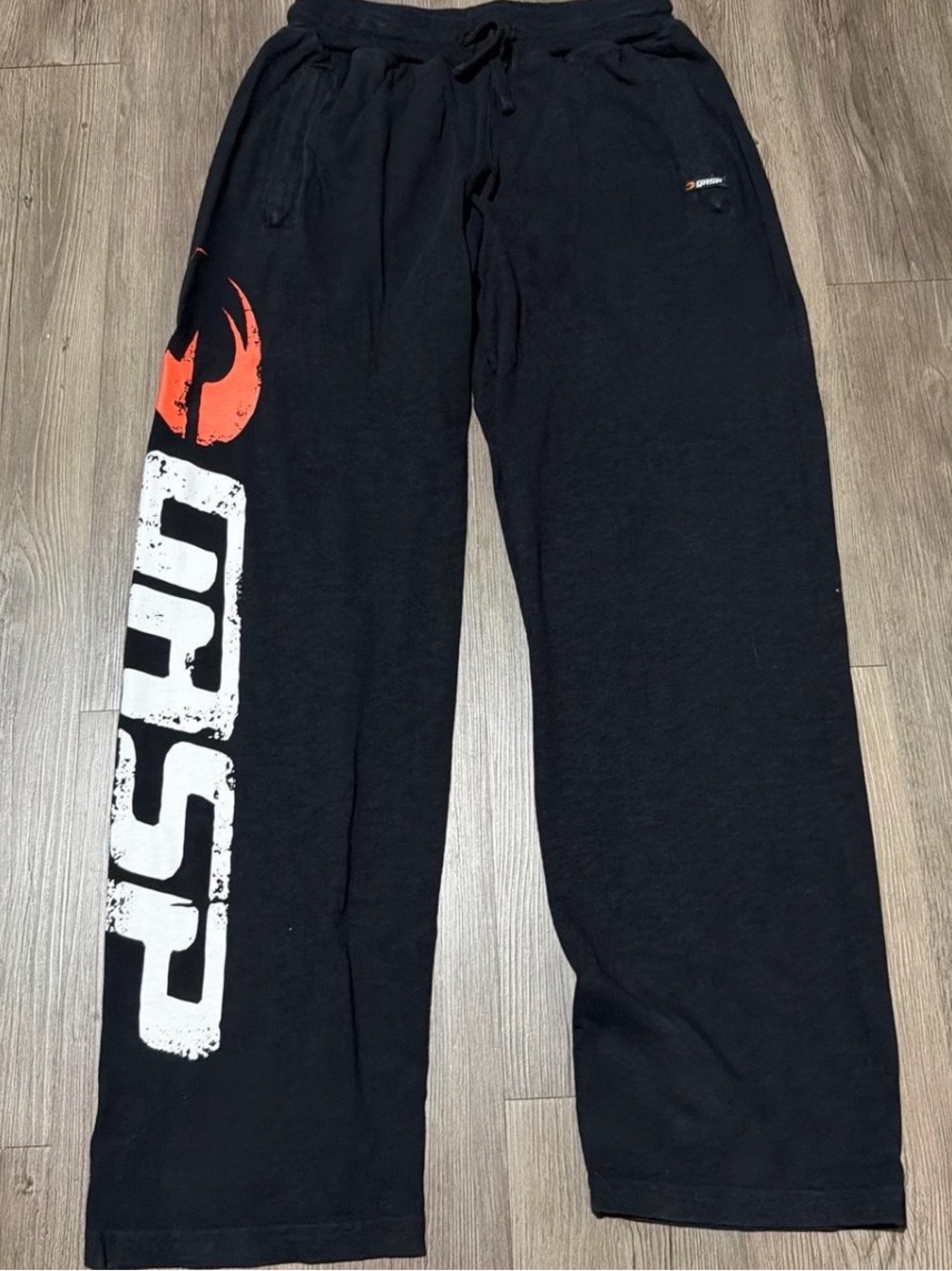 Gasp Sweatpants Size: M